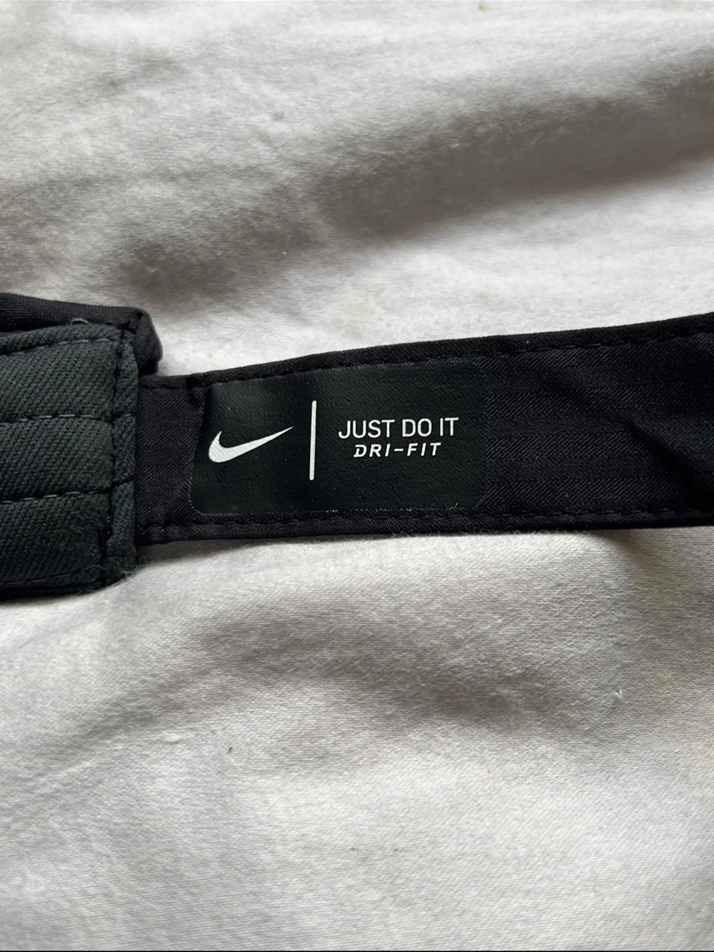 Nike golf Dri-Fit visor unisex